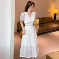 ราคา ชุดเดรสสไตล์ฝรั่งเศสใส่พักดื่มน้ำชาแบบใหม่เก็บเอวเรียบหรูสำหรับผู้หญิงชุดเดรสสีขาวทรงฉลุลายลูกไม้คอวีแบบยาวปานกลาง (29709166256)