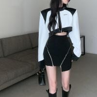 ราคา เสื้อเอวสูงรุ่นใหม่กระโปรงฤดูใบไม้ผลิเสื้อโค้ทแบบสั้นเสื้อหนังกลวงสามชิ้นสีดำสีคอนทราสต์ดีไซน์ความรู้สึก e2jg (29810173190)