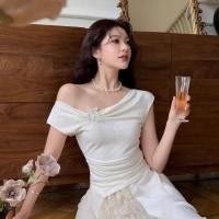 ราคา เสื้อลายผีเสื้อ Lelart ลมอ่อนโยนห้อยไหล่เฉียงผิดปกติสไตล์ฝรั่งเศสบริสุทธิ์เข้ารูปเสื้อยืดผู้หญิงคอเสื้อ oyvd (29310179167)