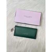 ราคา ไม่ครบสี กระเป๋าสตางค์ classic moderm กระเป๋าสตางค์ผู้หญิงใบยาว3พับ ใส่แบงค์พันได้ มีซิปใส่เหรียญ ทุกรุ่นทรงเดียวกัน (19386243121)