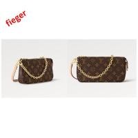 ราคา New LV Pochette Acc เช็คสต็อคก่อนสั่งอีกทีนะคะ (29709286746)