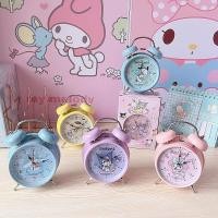 ราคา SANRIO นาฬิกาปลุก ซานริโอ การ์ตูนน่ารักนักเรียนนาฬิกาปลุกเด็กห้องนอนข้างเตียงโลหะ 13 ซม ปลุกสร้างสรรค์นาฬิกาเงียบ (27709109275)