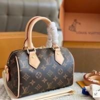 ราคา กระเป๋าใส่หมอน Louis Vuitton LV สําหรับผู้หญิง (25335629923)