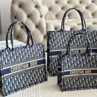 ราคา กระเป๋าช้อปปิ้งผู้หญิง dior tote (24685585235)