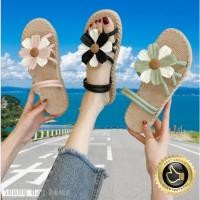 ราคา ขายร้อนใหม่เชือกฟางกับดอกไม้ผู้หญิง รองเท้าแบนรองเท้าแตะกันลื่นโรมันแฟชั่น สบาย ๆ รองเท้าแตะสุภาพสตรีฤดูร้อนสวมใส่ (26705374099)