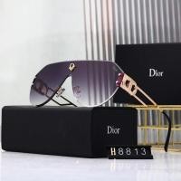 ราคา Dior2024แว่นตากันแดดแบบลำลองแบบเดียวกันสำหรับผู้ชายและผู้หญิงแบบใหม่แว่นตากันแดดแฟชั่น (29661021985)