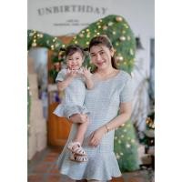ราคา เดรสผ้าทวีตชาแนล Elgrand Tweed Sky สีฟ้า ชุดแม่ลูก เดรสคู่แม่ลูก มีโบว์หลัง แต่งระบายชายกระโปรง ผ้าทวีต (22047776160)