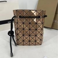 ราคา Original Single Drawstring Bucket Bag Geometric Rhombus One Shoulder Messenger Fashion All Match F SZ333333 0729 (29856487679)