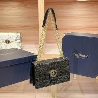 ราคา หรูหราหนังแท้โซ่กระเป๋า Bacchus สไตล์ใหม่ลายจระเข้ High End Sense One Shoulder Mess CX333333 8836 (29356926875)