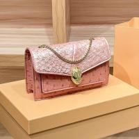 ราคา ของแท้หนังนกกระจอกเทศลายงูหัวฤดูร้อนกระเป๋าผู้หญิง 2024 สไตล์ใหม่ Niche High End กระเป๋าโซ่ไหล่ขนาดเล็ก Messenger กระเป๋า YL999999 0613 (28452738231)