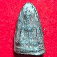 ราคา พระรอดเนื้อดินหลังตราแผ่นดิน โค๊ด ว ส ง (24581391710)