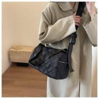 ราคา citadel ecommerce กระเป๋าสะพายข้าง ผ้าOxford ทรงหมอน สปอร์ต มีให้เลือก 2ขนาด พร้อมส่งจากไทย B 845 (29323781282)