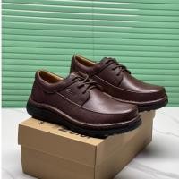 ราคา Clarks รองเท้าหนังลําลองผู้ชายกันน้ํา (28467381672)