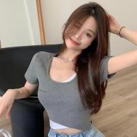 ราคา Lune Grace 2414 เสื้อครอปแขนสั้นคอกลม เสื้อยืดเอวลอย ดีเทลสองชิ้นหลอก สไตล์เกาหลีแก๋ๆ (22372744322)