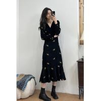 ราคา ราคาพิเศษ F X เดรส หงส์ดำ ฤดูใบไม้ร่วงและฤดูหนาวผ้าลูกฟูกสไตล์ฝรั่งเศสย้อนยุคอารมณ์ปักชุดกระชับสัดส่วนอ่อนโยน (28018132894)