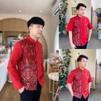 ราคา เสื้อเชิ้ตผ้าไทยผู้ชาย สีแดงครึ่งตัว ทรงพระราชทาน เสื้อเชิ้ตคอจีน ทรงสวย ชุดใส่ทำงานผู้ชาย ชุดใส่ออกงานผู้ชาย (26021632970)