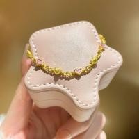 ราคา สร้อยข้อมือ จี้รูปหัวใจ ขนาดเล็ก ทรงหลวม สีชมพู สีทอง สไตล์เจ้าหญิง สําหรับผู้หญิง (24216146269)
