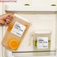 ราคา เหยือกน้ํา RADIANTSYNC เหยือกน้ําผลไม้ความจุขนาดใหญ่ เหยือกน้ําเย็น กระติกน้ําร้อน พลาสติกสีขาว เหยือกเก็บบ้าน (41903122528)