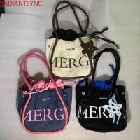 ราคา RADIANTSYNC MERGE Tote Bag กระเป๋าถือไทยกระเป๋าสะพาย Drawstring Casual Letter Tote แฟชั่นกระเป๋าผ้าใบตัวอักษรแบบพกพานักเรียน (42202421688)