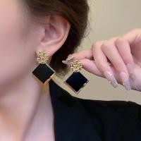 ราคา ต่างหูแฟชั่น ทรงสี่เหลี่ยม สีดํา หรูหรา สไตล์เรโทร สําหรับผู้หญิง 2024 (25467043272)