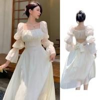 ราคา ชุดเดรสสไตล์ย้อนยุคฝรั่งเศสแขนพองคอเหลี่ยมกระโปรงโบว์หลังใหม่ (29133603401)