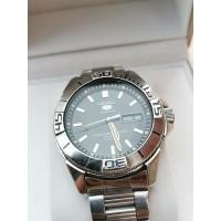 ราคา นาฬิกา Seiko 5 Sport Automatic กลไกลระบบเครื่อง 7s36 หน้าดำขอบสองชั้น หลักแท่งเงิน พรายน้ำ สว่างชัดเจน (27505012430)