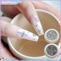 ราคา มีสินค้าในสต๊อก เครื่องประดับตกแต่งเล็บ Chrome Hearts ซีรีส์ฮาโลวีน จี้โลหะสามมิติรูปกางเขนสีเข้ม อุปกรณ์ทำเล็บสำหรับร้านทำเล็บ NAILFUNN (42824838092)