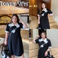 ราคา Flower White Dress ? เดรสดำดอกไม้3D เดรสดำยาว คอปกขาวแต่งดอกไม้ฟูๆสาวอวบงานป้ายเจนนี่ (24252205468)