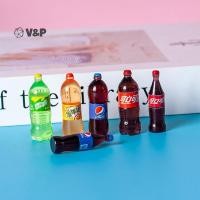 ราคา V P 4 ชิ้น เซ็ต บ้านตุ๊กตา ห้องครัว ฉาก การตกแต่ง มินิเครื่องดื่ม โมเดล ฉาก อุปกรณ์ประกอบฉากยิง (55250544165)