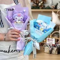 ราคา V P การ์ตูน Sanrio ตุ๊กตาตุ๊กตาช่อดอกไม้ Kuromi Melody ช่อดอกไม้สําเร็จการศึกษาของเล่นวันวาเลนไทน์คริสต์มาส Surprise ของขวัญวันหยุด (55200756273)