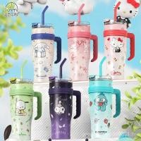 ราคา Fasimiyu แก้วเก็บความเย็น พร้อมหลอดดูด แบบใหม่มีด้ามจับ ใหญ่1200ml Sanrio cold water bottle แก้วน้ำดื่มฤดูร้อน เก็บความเย็นได้นาน แก้วน้ำสเตนเลสแท้ กระติกน้ำร้อน ถ้วยเก็บความเย็น (27484067551)