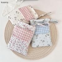 ราคา KAN กล่องดินสอลายดอกไม้ขนาดเล็กน่ารักเคสเครื่องเขียนแบบพกพากล่องดินสอ Sundry เปลี่ยนที่เก็บเคสปากกาความจุขนาดใหญ่ FXH (43675010333)