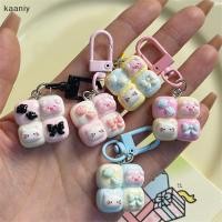 ราคา KAN โบว์พวงกุญแจ charm Hello Kitty จาก Sanrio สำหรับโทรศัพท์และกระเป๋า เป้นของขวัญที่น่ารักและยุคสมัย (47101046079)