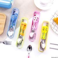 ราคา 3 ชิ้น การ์ตูนเด็กช้อนส้อมเซรามิค จับช้อนส้อมตะเกียบชุดช้อนส้อมเด็กพร้อมกล่องแบบพกพา (27743194321)