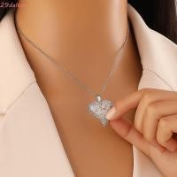 ราคา DALTON Embrace Love Clavicle Chain Vintage ทองแดง Hollow Skull Heart แหวน บุคลิกภาพเครื่องประดับ Creative Star สร้อยคอผู้หญิงผู้ชาย (49100103826)