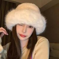 ราคา ฤดูหนาวตุ๊กตาปีกกว้างหมวกถังน่ารักใบหน้าหมวกถังขนาดเล็ก กันลม อบอุ่นแคชเมียร์หมวกเวอร์ชั่นเกาหลีแฟชั่นถังหมวกผู้หญิง (29770897530)