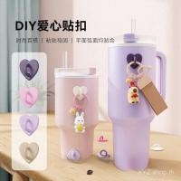 ราคา แผ่นสติ๊กเกอร์ซิลิโคนรูปหัวใจ อุปกรณ์ DIY สติ๊กเกอร์ถ้วย ตะขอพู่ สติ๊กเกอร์เคสโทรศัพท์ หัวเข็มขัด จี้ ของตกแต่งน่ารัก (40451963714)