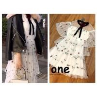 ราคา ส่งต่อเดรสงานป้ายd one เดรสสีขาว ใส่พรีเวดดิ้ง งานบวช size m (29512097025)