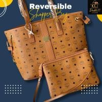 ราคา Reversible Shopper Bag กระเป๋าช็อปเปอร์กลับด้าน ดีไซน์ทันสมัย ใช้งานสะดวก (43807046246)