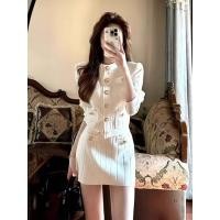 ราคา สูทสไตล์Chanel ปี2025 ชุดสองชิ้นสำหรับฤดูใบไม้ผลิ ออกแบบอย่างหรูหราและสง่างาม (43424344875)