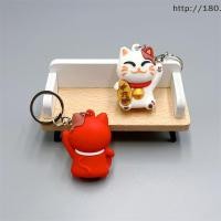 ราคา fitnessfrenzystore สร้างสรรค์น่ารัก Lucky Cat พวงกุญแจจี้แฟชั่นตลก Lucky Cat พวงกุญแจประณีตกระเป๋าเป้สะพายหลังอุปกรณ์ตกแต่งของขวัญ TH (27143480117)