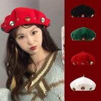 ราคา หมวกเบเร่ต์สีแดงสำหรับผู้หญิง ประดับลายต้นคริสต์มาส อุ่นและเบา (40414259414)