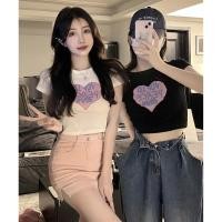 ราคา พร้อมส่ง 6769 เสื้อ ไหมพรมครอปสั้น แขนสั้น ดีเทลหัวใจตรงกลางเกาหลีมาก (18278468863)