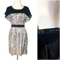 ราคา Zara สีดำกับลายงู size M (40325552608)