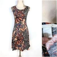 ราคา H M ชุดเดรสลายใบไม้ ผ้ายืดได้ (26793299131)