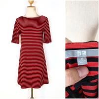 ราคา Uniqlo ลายทางดำ แดง size M (41850469828)