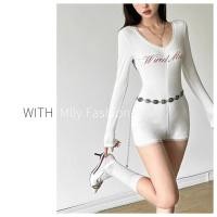 ราคา Milyfashion Jumpsuit ลายพิมพ์ตัวอักษร แขนยาว ทรง slim fit คอวี สุดเซ็กซี่ (44850349672)