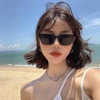 ราคา แว่นกันแดดกรอบแคบสี่เหลี่ยมเล็ก GM Sports Retro Fashion Unisex (40373755726)