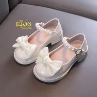 ราคา รองเท้าเด็ก หน้าร้านอยู่รัชดา ลองได้ H185 สีครีม โบว์หน้า คาดมุกล้อม ตรงสายรัดรองเท้า น่ารักมากคะ (42755298602)