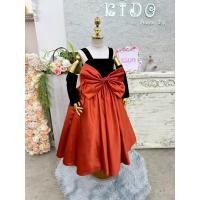 ราคา ชุดราตรีเด็ก หน้าร้านอยู่รัชดา ลองได้ถ่ายรูปเองจากชุดจริง W19233 สีดำ แดง กระโปรงยาว แขนสั้น มีปลอกแขนในเซต สวยเก๋ (40708142019)